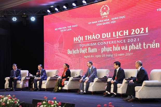 Conference examines ways to boost tourism recovery and development